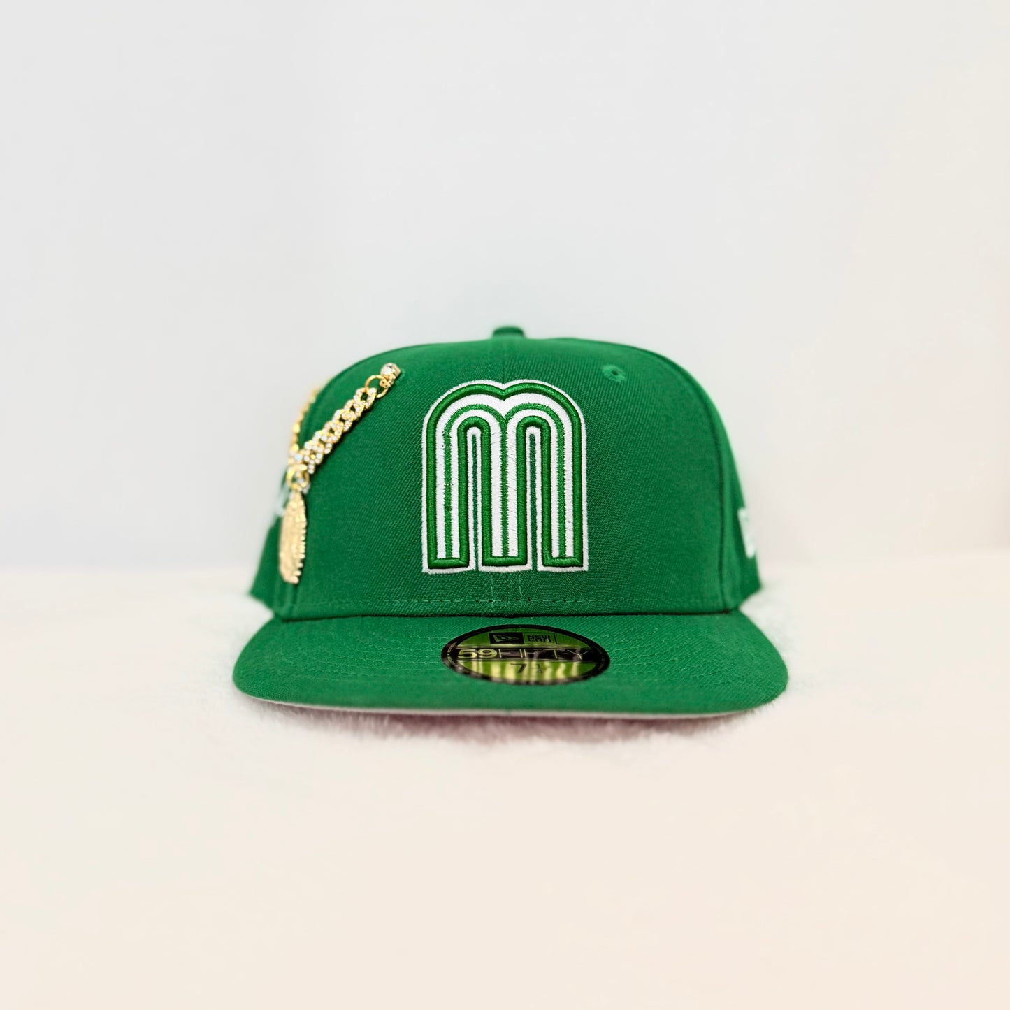 New Era Exclusive 59FIFTY Mexico Green and White W/ Embroidery side ‘Viva Mexico’
